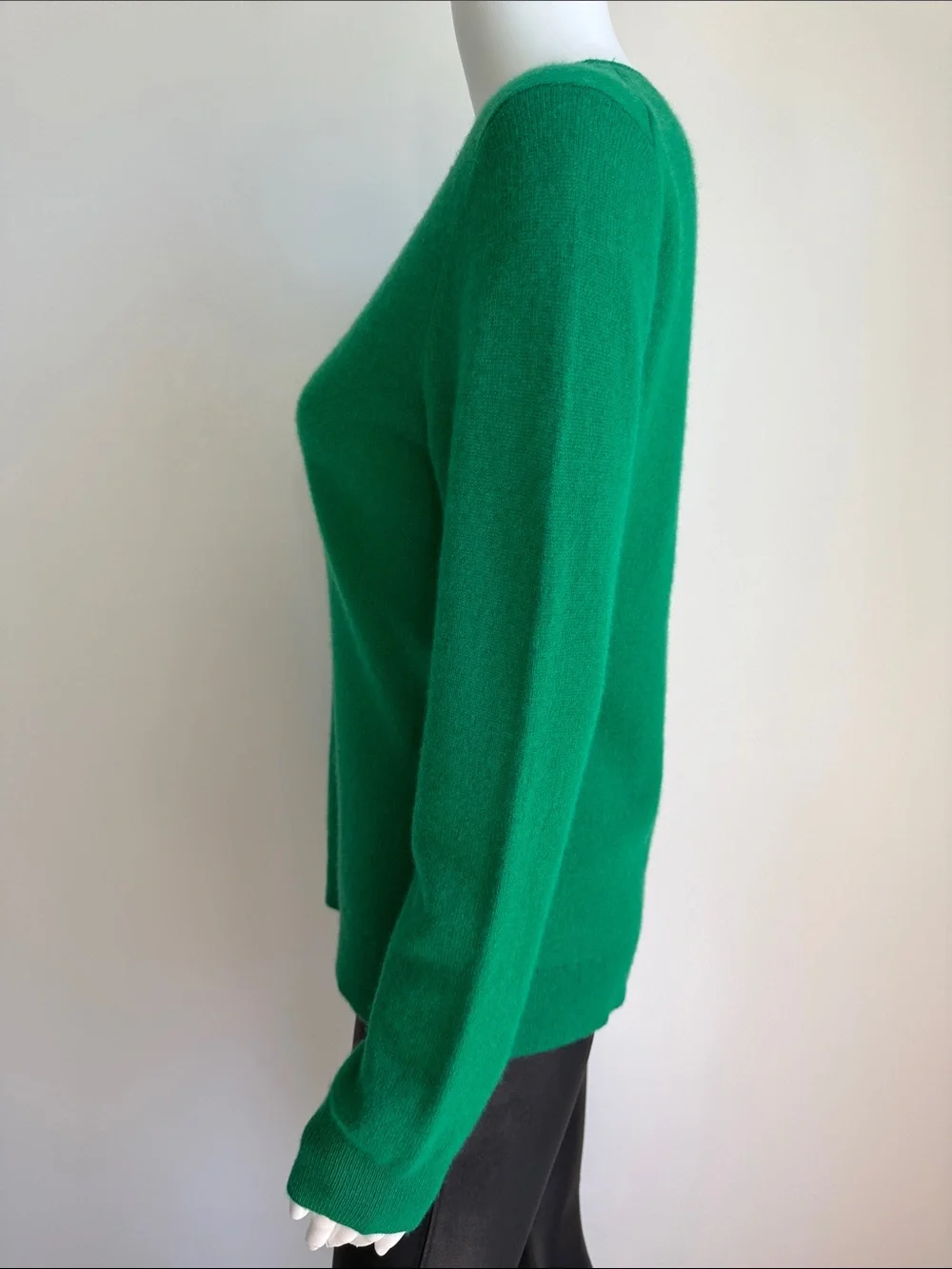 Antonio Melani NWT 100% Cashmere Crewneck Sweater Green Size S - Picture 2 of 6